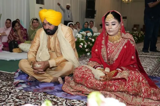 Bhagwant Mann and Gurpreet Kaur at their marriage ceremony
