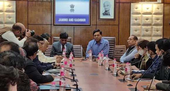 I&B Secretary Apurva Chandra convening a meeting in Srinagar on April 11