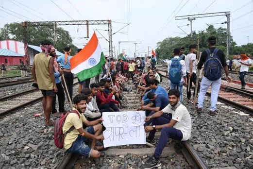 Protest against Agnipath recruitment scheme launched by Union government
