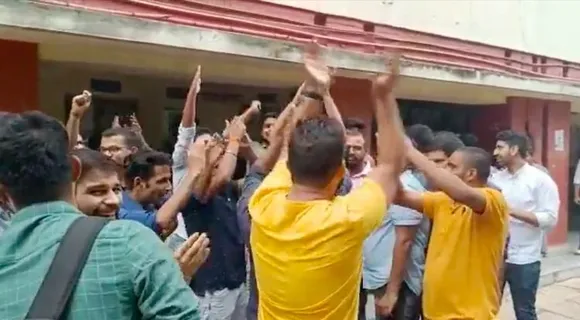 DU Law Faculty students stage protest demanding exam postponement