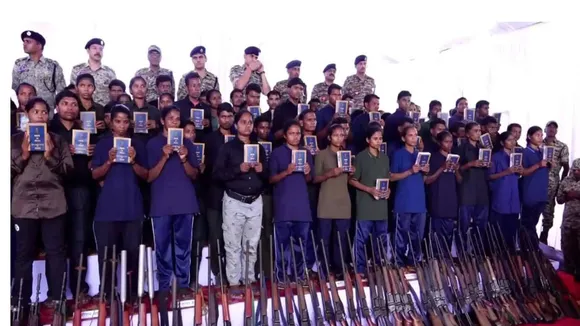 NAXALS SURREENDER IN CHATTISGARH