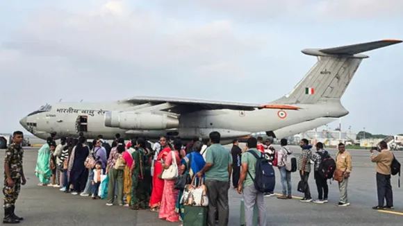 IAF RESCUES INDIAN FROM SRILANKA02
