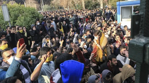 iran protest 7 death