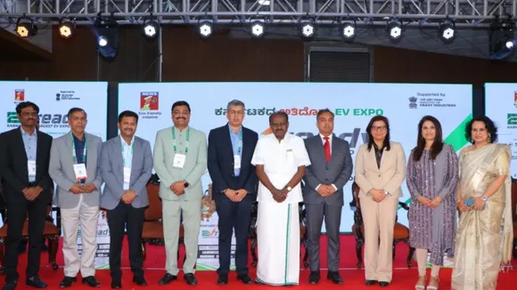 EV EXPO GROUP PHOTOS