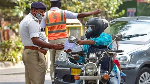 ಸಂಚಾರಿ ನಿಯಮ ಉಲ್ಲಂಘಿಸುವ ಸವಾರರೇ ಎಚ್ಚರ.. ರಾಜ್ಯದಾದ್ಯಂತ ಬರಲಿದೆ ಹೊಸ ಟ್ರಾಫಿಕ್ ರೂಲ್ಸ್!