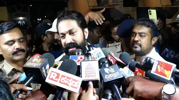 ದಯವಿಟ್ಟು ಇಂಥಾ ಕೆಲಸ ಮಾಡಬೇಡಿ; ಅಭಿಮಾನಿಗಳಿಗೆ ನೋವಿನಲ್ಲೇ ವಾರ್ನಿಂಗ್​ ಕೊಟ್ಟ ಯಶ್​