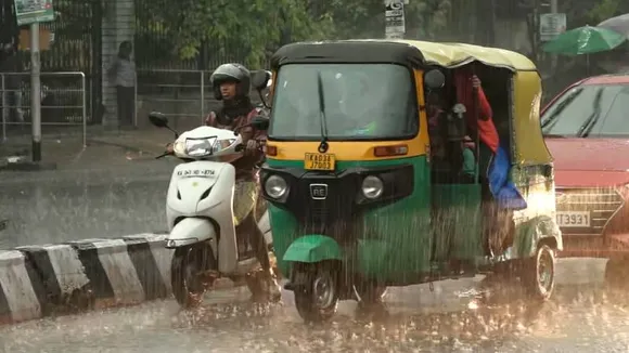 ಉಯ್ಯೋ ಉಯ್ಯೋ ಮಳೆರಾಯ.. ಬೆಂಗಳೂರಲ್ಲಿ ಗುಡುಗು, ಸಿಡಿಲಿನ ಅಬ್ಬರ; ಎಲ್ಲೆಲ್ಲಿ ವರುಣನ ಆರ್ಭಟ?