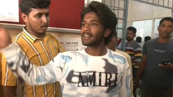 ಚಿಕಿತ್ಸೆಗಾಗಿ ಕಚ್ಚಿದ ಹಾವನ್ನೇ ಆಸ್ಪತ್ರೆಗೆ ತಂದ ಯುವಕ.. ಈತನ ಗುಂಡಿಗೆ ನೋಡಿ ತಬ್ಬಿಬ್ಬಾದ ಸಿಬ್ಬಂದಿ