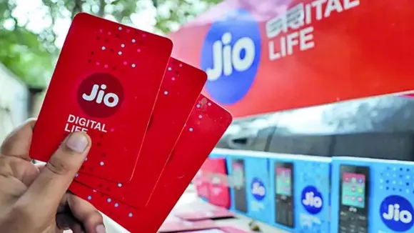 Jio ಪ್ರಿಪೇಯ್ಡ್ & ಪೋಸ್ಟ್‌ಪೇಯ್ಡ್ ದರದಲ್ಲಿ ಭಾರೀ ಏರಿಕೆ; ಹಿಂದೆ ಎಷ್ಟಿತ್ತು? ಈಗ ಎಷ್ಟಾಗುತ್ತೆ?