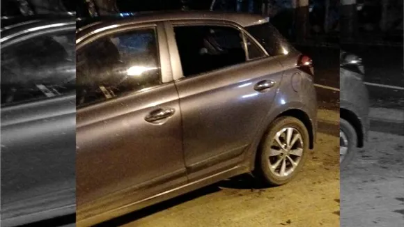 ಕಾರು ಹಿಂಬಾಲಿಸಿಕೊಂಡು ಬಂದು ಗ್ಲಾಸ್​ ಒಡೆದು ಕಳ್ಳತನ.. ಉದ್ಯಮಿಯಿಂದ 5 ಲಕ್ಷ ರೂಪಾಯಿ ಕಸಿದುಕೊಂಡು ಎಸ್ಕೇಪ್!​ 