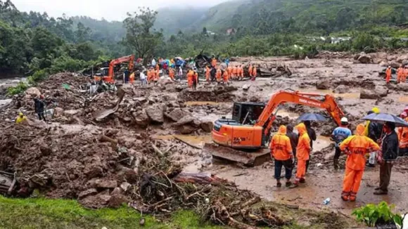 ದೇವರನಾಡಿನಲ್ಲಿ ‘ಗುಡ್ಡದ ಭೂತ’ ತಾಂಡವ.. 3 ಬಾರಿ ಭೂಕುಸಿತ.. ಸಾವಿನ ಸಂಖ್ಯೆ 47ಕ್ಕೆ ಏರಿಕೆ!
