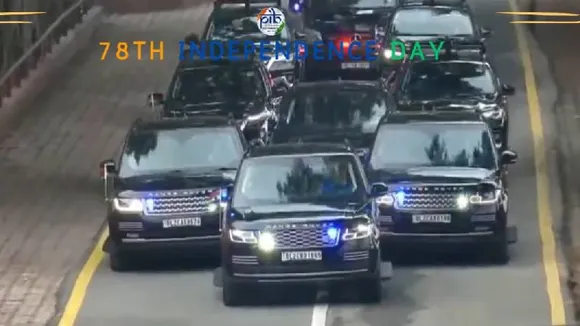 ಕೆಂಪು ಕೋಟೆಗೆ ಮೋದಿ ಆಗಮಿಸಿದ್ದ ಕಾರು ಅಂತಿಂಥದ್ದಲ್ಲ.. ಕುಗ್ಗಲ್ಲ, ಬಗ್ಗಲ್ಲ, ಜಗ್ಗೋದೆ ಇಲ್ಲ.. ಬೆಲೆ ಎಷ್ಟು?