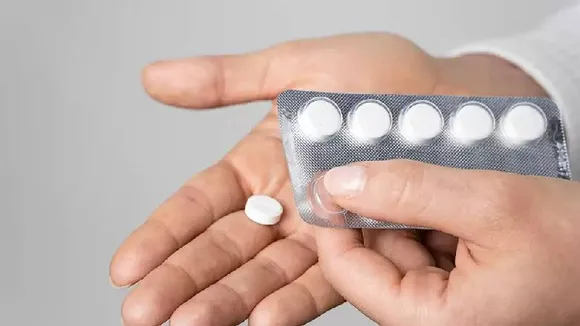 156 FDC ಔಷಧಿಗಳನ್ನು ಬ್ಯಾನ್​ ಮಾಡಿದ ಕೇಂದ್ರ ಸರ್ಕಾರ! ಹಾಗಿದ್ರೆ ಪ್ಯಾರೆಸಿಟಮಾಲ್ ಇನ್ಮುಂದೆ ಬರಲ್ವಾ?