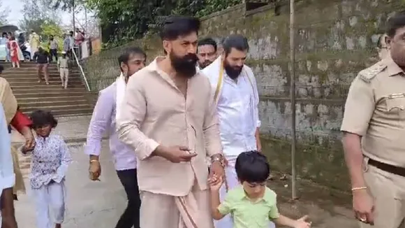 ದಿಢೀರ್​​ ಧರ್ಮಸ್ಥಳಕ್ಕೆ ಭೇಟಿ ನೀಡಿದ ಯಶ್​.. ಮಂಜುನಾಥನ ಸನ್ನಿಧಿಗೆ ಬರಲು ಕಾರಣವೇನು ಗೊತ್ತಾ?​