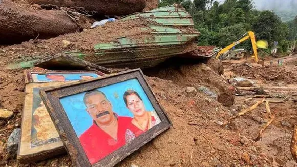 330ಕ್ಕೂ ಹೆಚ್ಚು ಸಾವು, ನೂರಾರು ಜನರು ಕಣ್ಮರೆ.. ಥರ್ಮಲ್​ ಸ್ಕ್ಯಾನರ್​ ಬಳಸಿ ಶೋಧ ನಡೆಸುತ್ತಿರೋ ಭಾರತೀಯ ಸೇನೆ