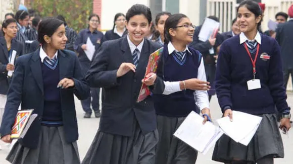 SSLC, PUC ಬೋರ್ಡ್ ಎಕ್ಸಾಂ ಯಾವಾಗ.. ಈ ತಿಂಗಳಲ್ಲೇ CBSE ಪರೀಕ್ಷೆ ನಡೆಸುತ್ತಾ?