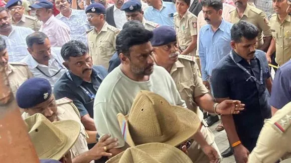 ‘ದರ್ಶನ್ ಅಮಾಯಕ.. ಎಲ್ಲವೂ ಪ್ಲಾಂಟೆಡ್’- ಹಿರಿಯ ವಕೀಲ C.V ನಾಗೇಶ್ ಪ್ರಚಂಡ ವಾದ; ಕೇಸ್‌ಗೆ ಹೊಸ ಟ್ವಿಸ್ಟ್‌!