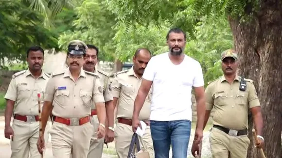 ದರ್ಶನ್​​ಗೆ ಕಾಡ್ತಿರೋದು ಅದೊಂದೇ ವಿಚಾರ; ವಿಜಯಲಕ್ಷ್ಮಿ ಭೇಟಿ ಬಳಿಕ ಕೊಂಚ ಸಮಾಧಾನಗೊಂಡ ದಾಸ