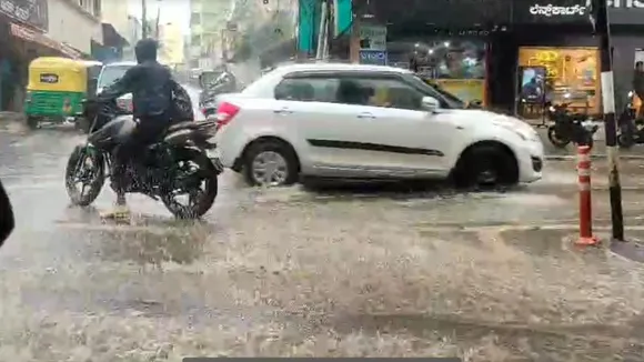 ಬೆಂಗಳೂರಲ್ಲಿ ಮತ್ತೆ ವರುಣನ ಅಬ್ಬರ.. ನಾಳೆಯಿಂದ 5 ದಿನ ಮಳೆಯ ಎಚ್ಚರಿಕೆ; ಹವಾಮಾನ ಇಲಾಖೆ ಹೇಳಿದ್ದೇನು?