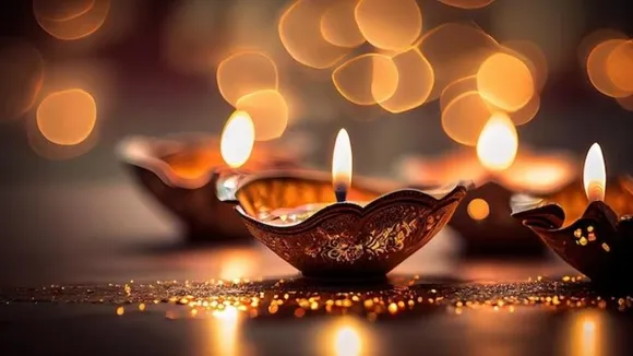 ದೀಪಾವಳಿ ದೀಪಾಲಂಕಾರದಲ್ಲಿ ಎಷ್ಟು ಬಗೆಗಳಿವೆ ಗೊತ್ತಾ? ಇಲ್ಲಿದೆ ಸಖತ್ ಇಂಟ್ರೆಸ್ಟಿಂಗ್ ಮಾಹಿತಿ!