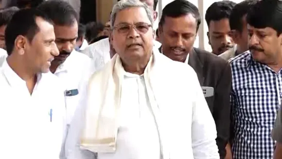 ಸಿಎಂ ಎದುರಲ್ಲೇ ಸಚಿವರ ವಿರುದ್ಧ ತಿರುಗಿ ಬಿದ್ದ ಕಾಂಗ್ರೆಸ್​ ಶಾಸಕರು.. ಬೆನ್ನಲ್ಲೇ ಕಟ್ಟಪ್ಪಣೆ ಹೊರಡಿಸಿದ ಸಿದ್ದು..!