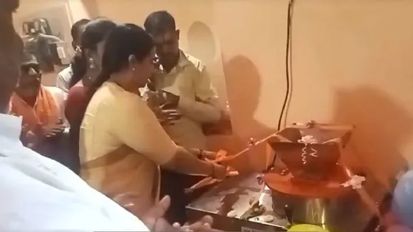 ಗೃಹಲಕ್ಷ್ಮಿ ಹಣದಿಂದ ಖಾರ ಪುಡಿ ಮಾಡೋ ಯಂತ್ರ ಖರೀದಿಸಿದ ಮಹಿಳೆ!