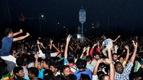 ಹೊಸ ವರ್ಷ ಸಂಭ್ರಮಾಚರಣೆಗೆ ಕ್ಷಣಗಣನೆ ಆರಂಭ; ನ್ಯೂ ಇಯರ್ ಬರಮಾಡಿಕೊಳ್ಳಲು ಸಜ್ಜಾಗಿದೆ ಸಿಲಿಕಾನ್ ಸಿಟಿ