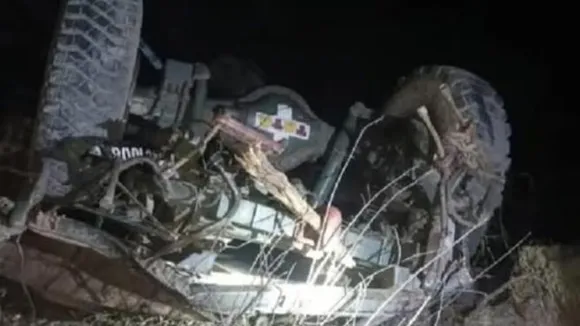 ಆಯತಪ್ಪಿ ಕಂದಕಕ್ಕೆ ಬಿದ್ದ ಸೇನೆಯ ಟ್ರಕ್​; ಐವರು ಯೋಧರು  ಹುತಾತ್ಮ!