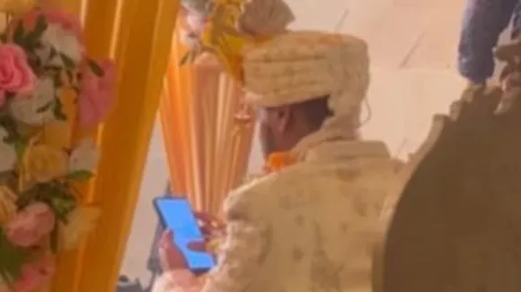 VIDEO; ಷೇರು ಮಾರುಕಟ್ಟೆಯಲ್ಲಿ ಮುಳುಗಿ ಹೋದ ಮದುಮಗ… ಮದುವೆ ಖರ್ಚು ಕವರ್ ಆಯ್ತಾ ಎಂದು ಕೇಳಿದ ನೆಟ್ಟಿಗರು!