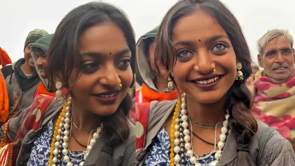 VIDEO: ಕಣ್ ಕಣ್ಣ ಸಲಿಗೆ.. ಮಹಾಕುಂಭಮೇಳದಲ್ಲಿ ರುದ್ರಾಕ್ಷಿ ಮಾರುತ್ತಿದ್ದವಳ ಕಣ್ಣಿಗೆ ಕಳೆದು ಹೋದ ಜನರು!