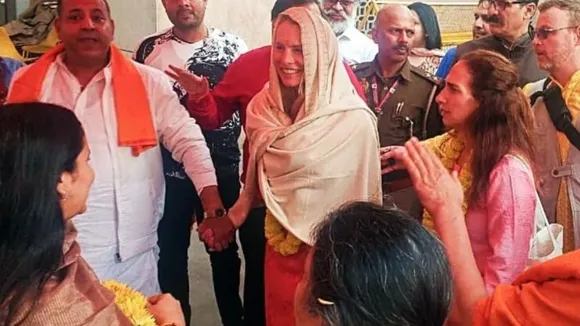 ಸ್ಟೀವ್ ಜಾಬ್ಸ್ ಪತ್ನಿಗೆ ಆಧ್ಯಾತ್ಮಿಕ ದೀಕ್ಷೆ ನೀಡಿದ ಸ್ವಾಮಿ ಕೈಲಾಶಾನಂದ ಗಿರಿ ಯಾರು..?