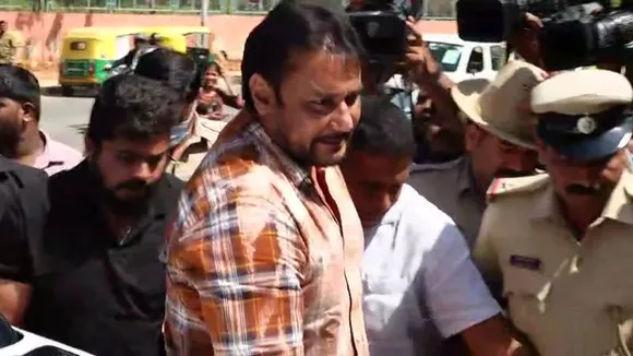 ‘ದರ್ಶನ್​ ವಿರುದ್ಧ ಮತ್ತೆ ಪೊಲೀಸರ ಸಂಚು’- ಡಿಗ್ಯಾಂಗ್‌ ಕೋರ್ಟ್‌ಗೆ ಹಾಜರಾದ ಬಳಿಕ ವಕೀಲರ ಆರೋಪ