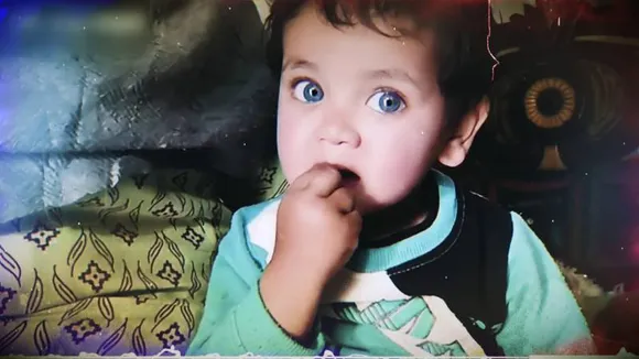 ಬಟ್ಟೆಯ ಬಣ್ಣಕ್ಕೆ ತಕ್ಕಂತೆ ಮಗುವಿನ ಕಣ್ಣು.. ಇವನ ಕಣ್ಣಲ್ಲಿ ಒಂದೇ ದಿನಕ್ಕೆ 8 ಕಲರ್; ಬೆಚ್ಚಿ ಬಿದ್ದ ಜನರು!