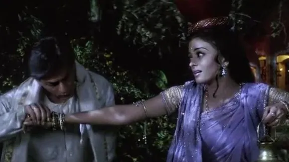 2002ರಲ್ಲಿ ಸೂಪರ್​ ಡೂಪರ್ ಹಿಟ್ ಸಿನಿಮಾ.. ಮುಂಬೈನಲ್ಲಿ ಅನೇಕ ಮದುವೆಗಳನ್ನೇ ಮುಂದೂಡುವಂತೆ ಮಾಡಿತ್ತು! ಕಾರಣವೇನು ಗೊತ್ತಾ?