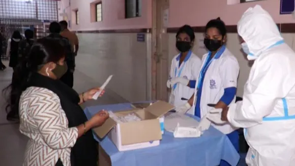 ಬೆಂಗಳೂರಿಗರೇ ಹುಷಾರ್​​!.. ಸಿಲಿಕಾನ್​ ಸಿಟಿಯೇ ಹಾಟ್​ಸ್ಪಾಟ್, 200ರ ಗಡಿ ದಾಟಿದ ಕೊರೊನಾ