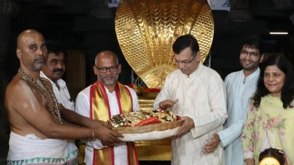 IPL ಟೀಮ್​ ಓನರ್ ಇಂದ ತಿಮ್ಮಪ್ಪನಿಗೆ ಭಾರೀ ಮೌಲ್ಯದ ಚಿನ್ನ, ವಜ್ರ ಖಚಿತ ಆಭರಣಗಳು ದಾನ ​​