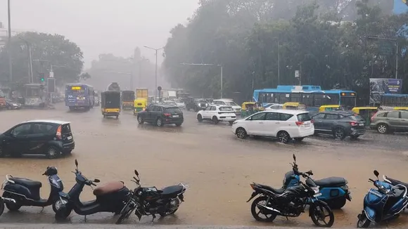 ಬೆಂಗಳೂರಿಗೆ ಮತ್ತೆ ವರುಣನ ಎಂಟ್ರಿ.. ಇಂದಿನಿಂದ ಮುಂಗಾರು ಮಳೆಯ ಆರ್ಭಟ; ಅಲರ್ಟ್ ಏನು?