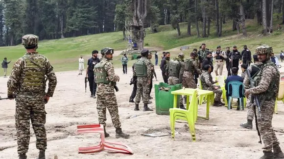 Pahalgam Attack; ಸಹೋದರರಿಂದ ಭಯೋತ್ಪಾಕರಿಗೆ ಸಹಾಯ.. ಕೋರ್ಟ್​ಗೆ ಹಾಜರು ಪಡಿಸಿದ NIA