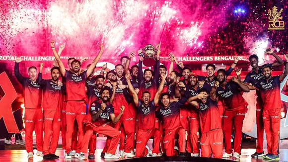 RCB ವಿಜಯೋತ್ಸವ.. ಬೆಂಗಳೂರಿನ ಈ ರಸ್ತೆಗಳಲ್ಲಿ ಇಂದು ಭಾರೀ ಟ್ರಾಫಿಕ್ ಜಾಮ್‌; ಮೆಟ್ರೋ ಬಳಸಲು ಸಲಹೆ!