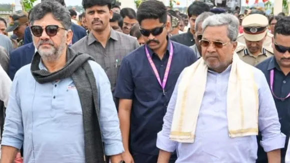 ಸಿದ್ದರಾಮಯ್ಯ, ಡಿಕೆ ಶಿವಕುಮಾರ್ ಪ್ರತ್ಯೇಕ ದೆಹಲಿಯಾತ್ರೆ.. ಮತ್ತೆ ಕಾಂಗ್ರೆಸ್​​ನಲ್ಲಿ ಬಿಸಿಬಿಸಿ ಟಾಕ್..!