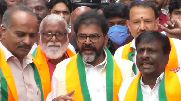 BJP POTHOLE PROTEST