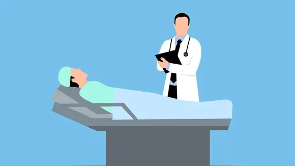 <strong>Bengaluru: Doctor escapes into toilet in an attempt to save himself from attackers</strong>