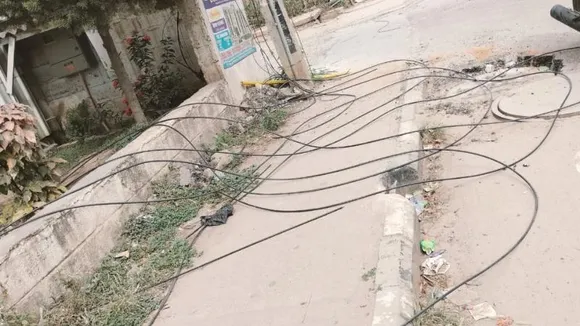 Bengaluru: BESCOM drive against unauthorised cables affects internet connectivity in pockets 