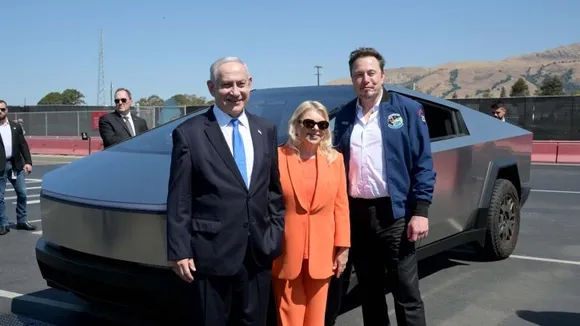 Musk takes Israeli PM on a Cyber Truck ride in Fremont