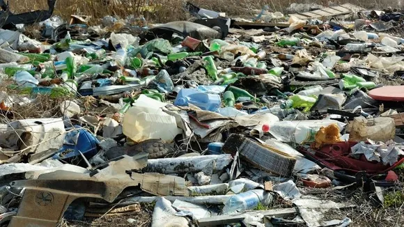 Garbage crisis looms over Bengaluru as waste collectors announce indefinite strike from tomorrow