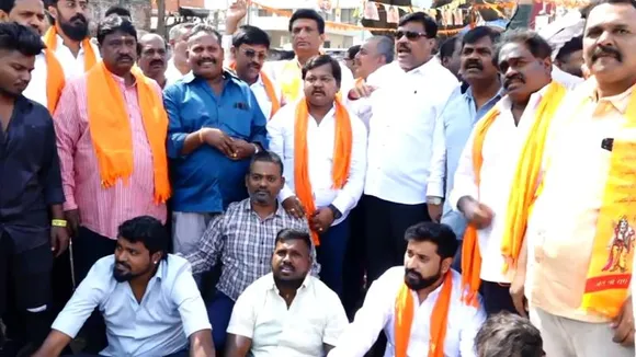 Karnataka: BJP and JD(S) hold protests against replacement of Hanuman flag with Indian flag in Mandya