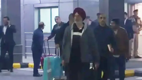 7 of the 8 Navy officers imprisoned in Qatar return to India