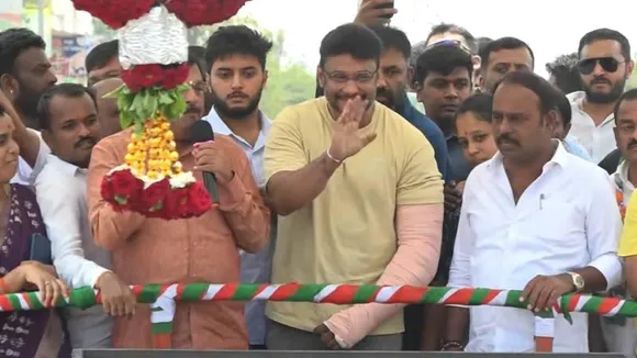 Lok Sabha Election 2024: Fresh twist in Mandya; Darshan campaigns for Congress candidate