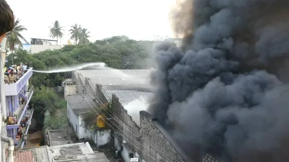 Bengaluru: Tyre godown catches on to fire; nearby houses evacuated