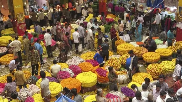 Bengaluru: Surge in demand for flowers ahead of Ugadi festival, results in price hike
